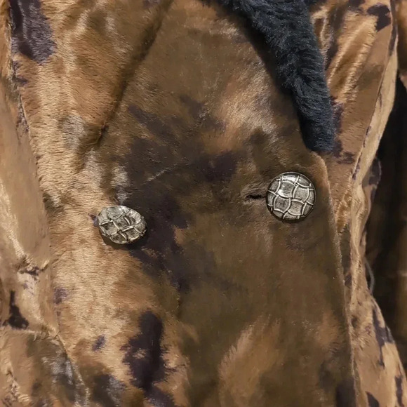 1960s imitation fur coat - Picture 5 of 12